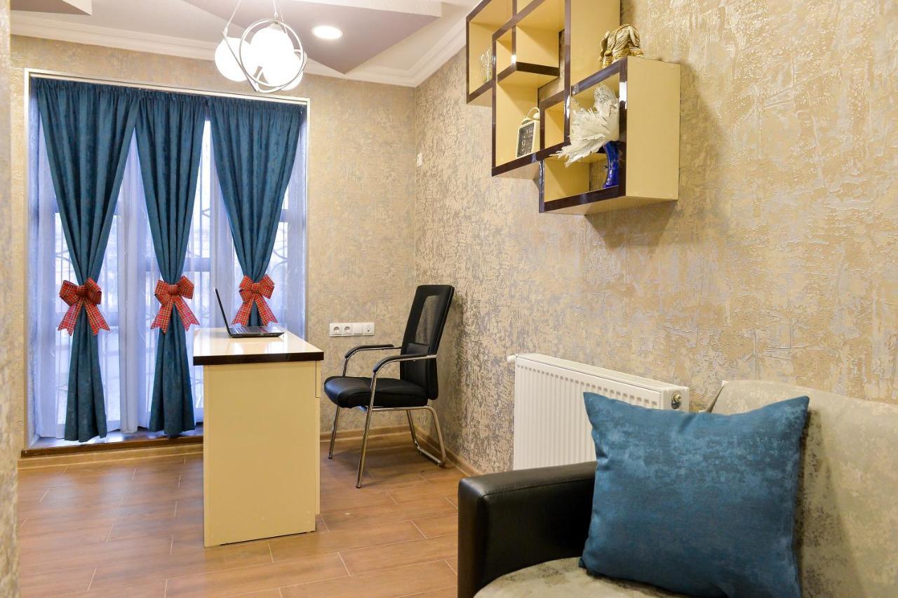 Hostel Look Кутаїсі Екстер'єр фото