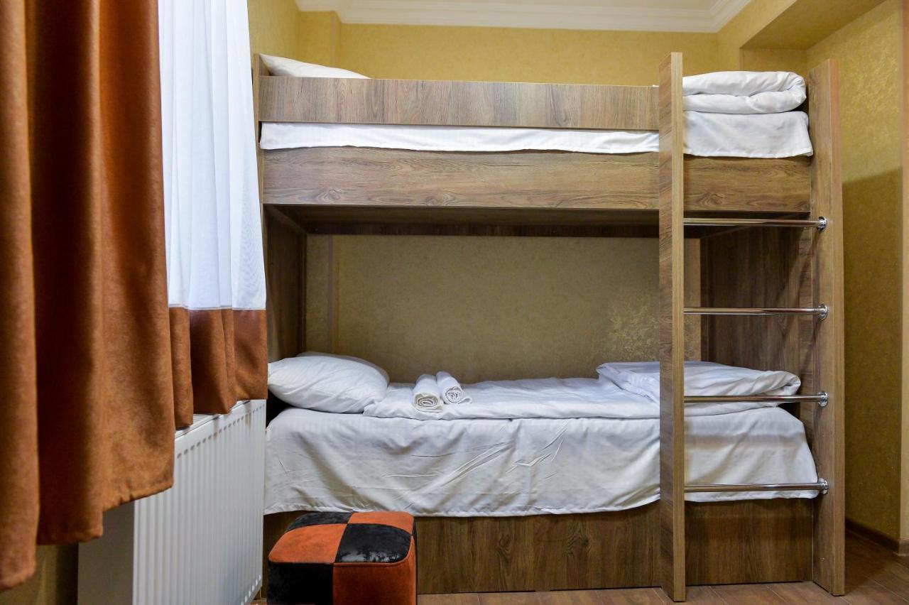 Hostel Look Кутаїсі Екстер'єр фото