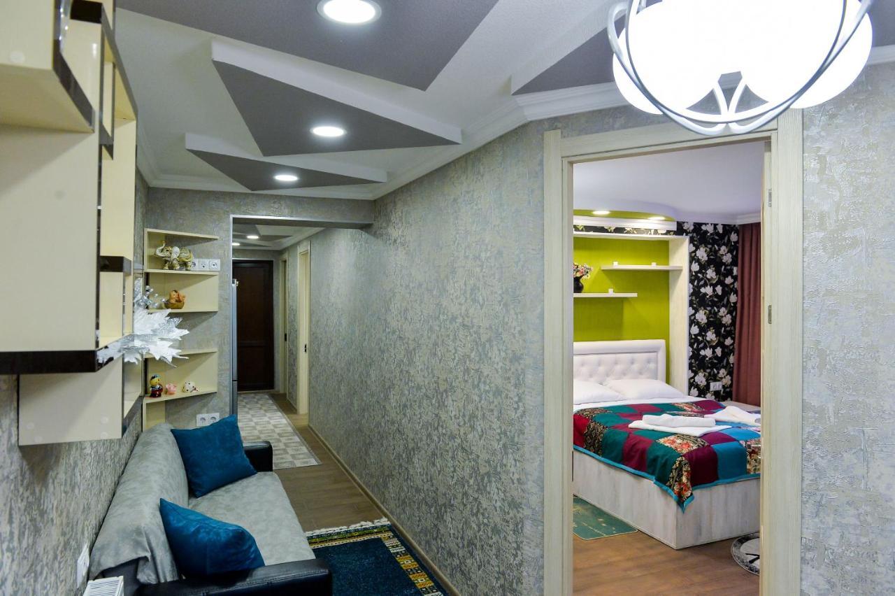 Hostel Look Кутаїсі Екстер'єр фото