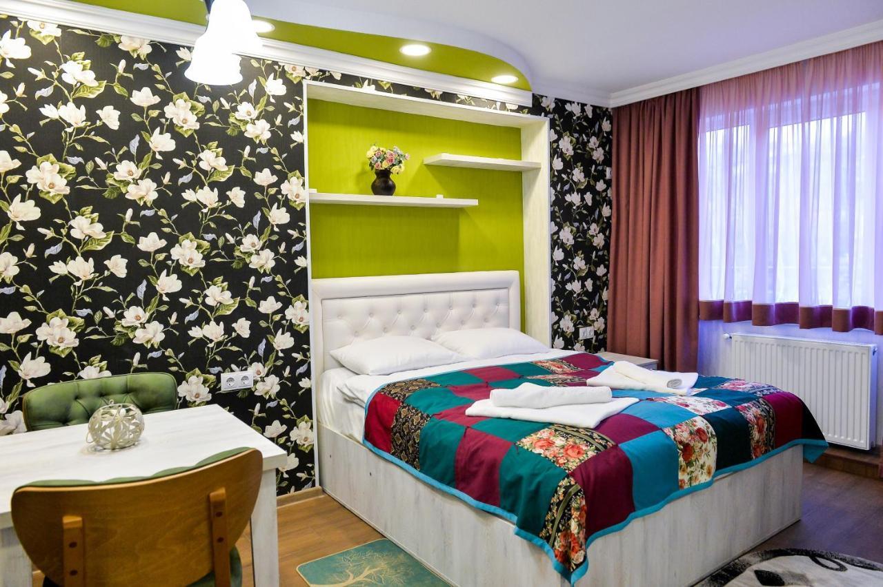 Hostel Look Кутаїсі Екстер'єр фото